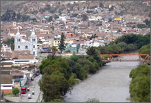Hunuco Peru ciudad y rio